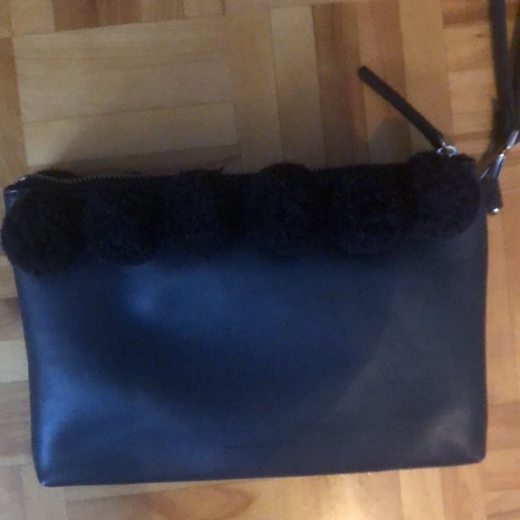 FRENCH CONNECTION black wristlet - Picture 5 of 10